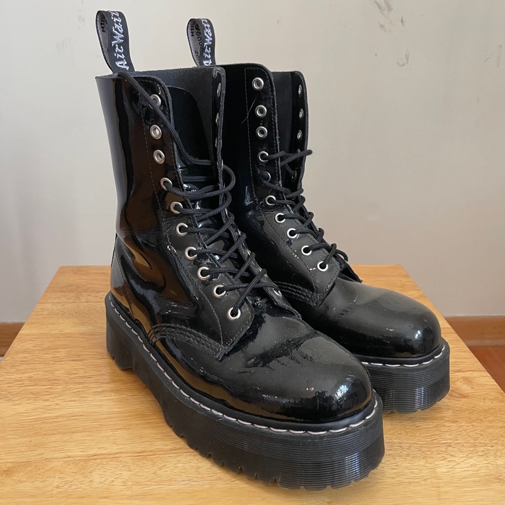 Dr. Martens Aggy 1490 10 eye Black Patent Leather boots Agynes Deyn Jadon